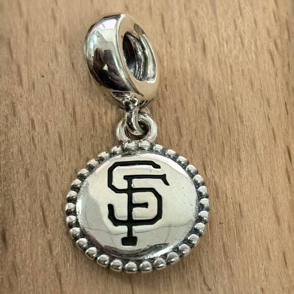 Pandora SAN FRANCISCO GIANTS MLB BASEBALL TEAM Charm, S925 Silver Bracelets - Picture 1 of 4